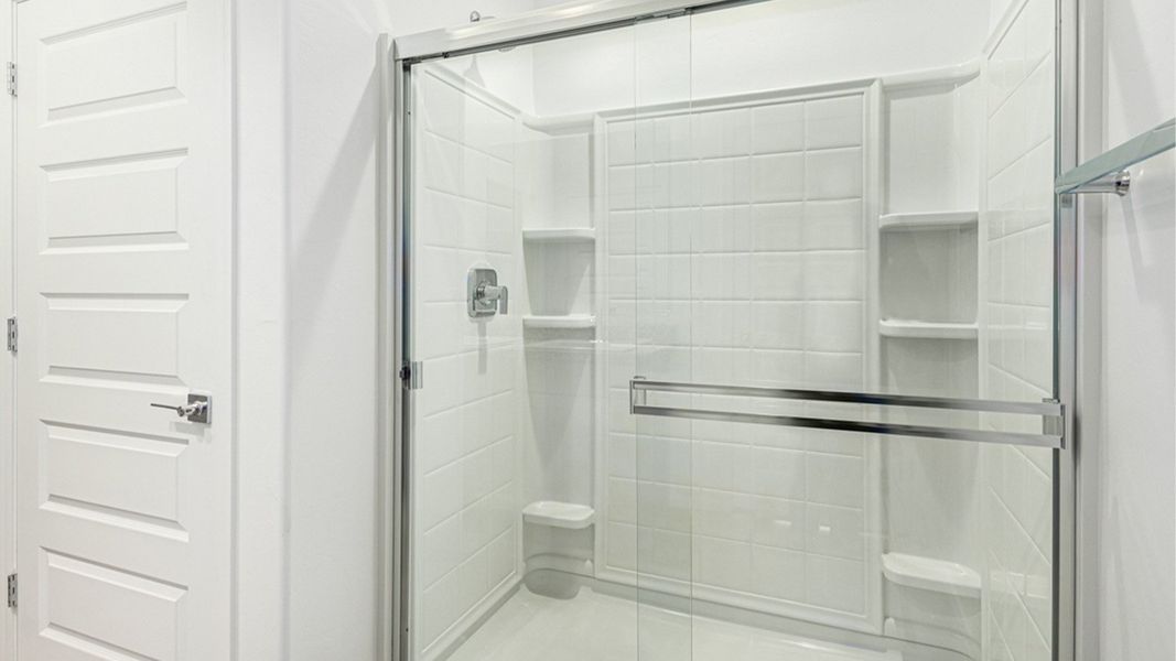 Image 40 representing the Amber by D.R. Horton in Hanson Ridge, Vail, AZ.