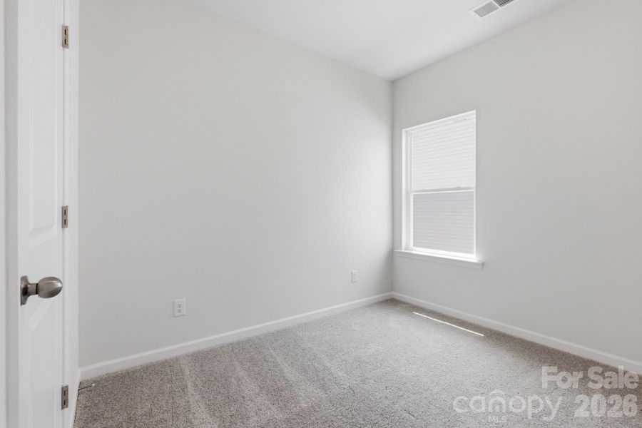 Spacious, unfurnished interior of a new home in Catawba Trace, Catawba (Image 28).