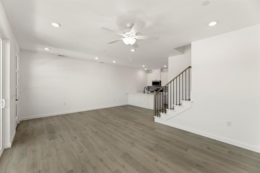 1831 Azalea_2284_Magnolia II_Family (3) 1831 Azalea_2284_Magnolia II_Family (3)