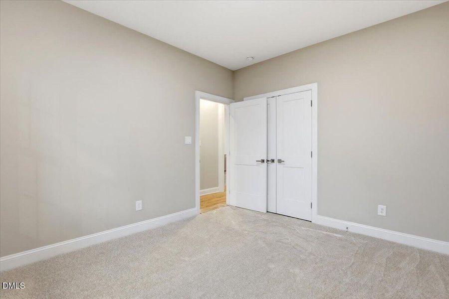 22-7379 Hill Rd-22