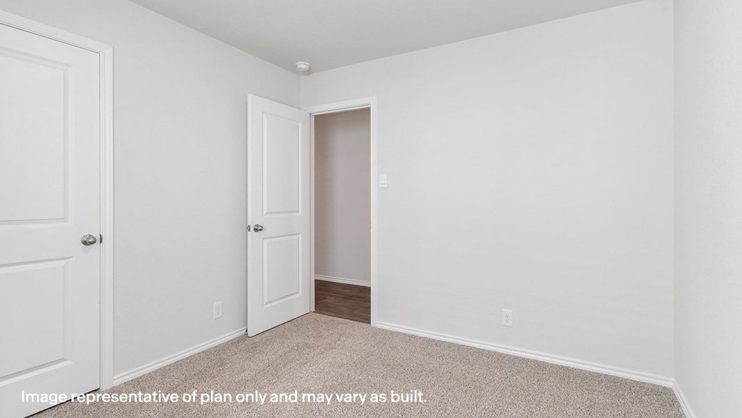 Representative unfurnished interior of a home built from the The Friedrich by D.R. Horton in Riverstone at Westpointe, San Antonio (Image 25).