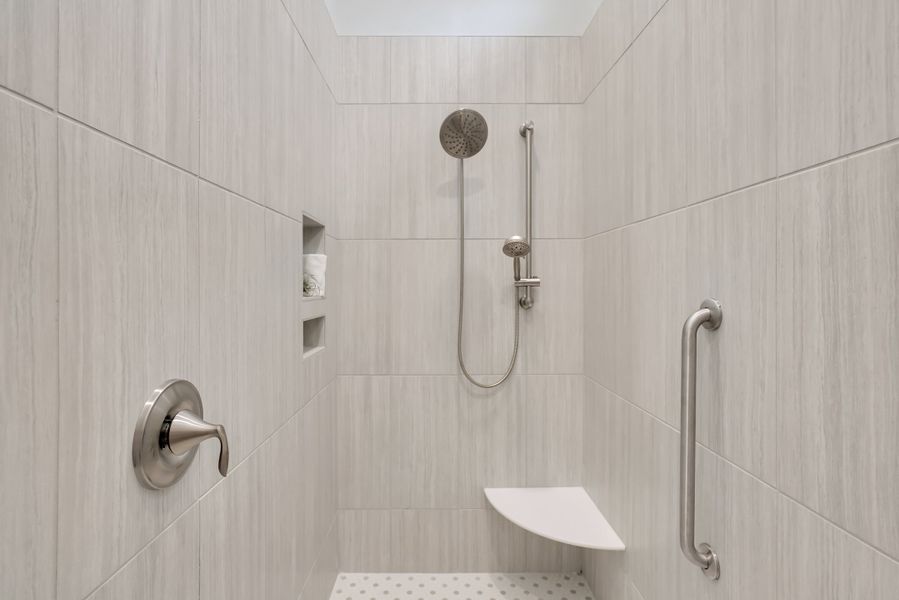 Representative interior finishes for a home built from the Pierre's Bay by Kent Homes in Oyster Harbour, Supply (Image 21).