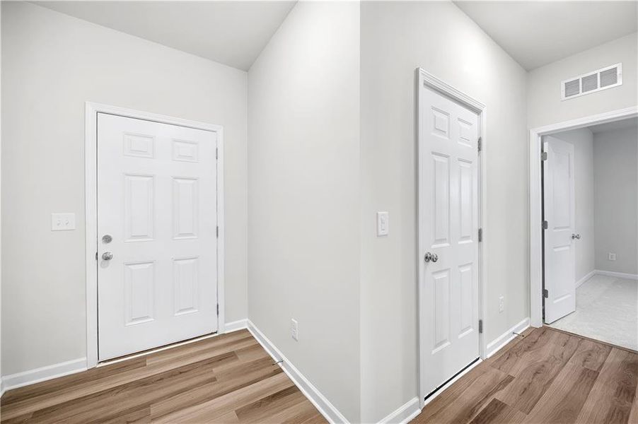 Spacious, unfurnished interior of a new home in Avery Ridge, Gainesville (Image 21).