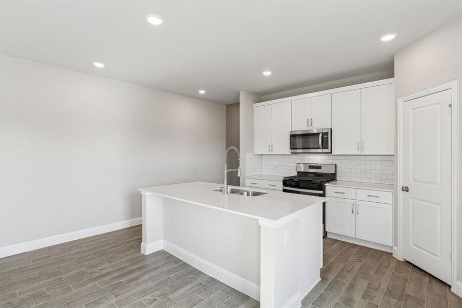 Furnished interior view inside a new home in Venetian, Weston (Image 4).
