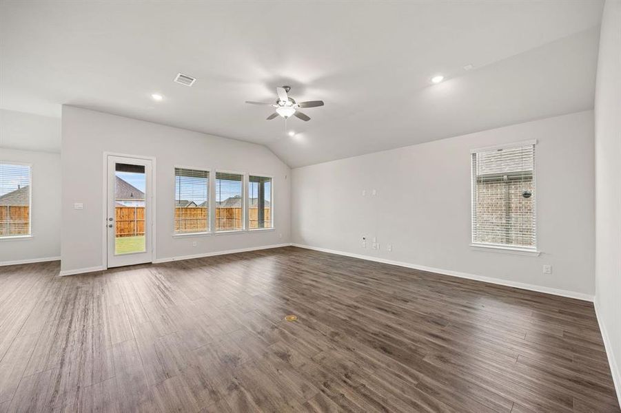 8-web-or-mls-1426-red-clover-ave