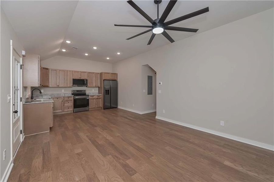 Spacious, unfurnished interior of a new home in , Buchanan (Image 18).