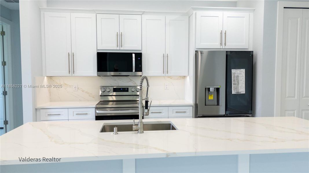 Furnished interior view inside a new home in , Lehigh Acres (Image 12).