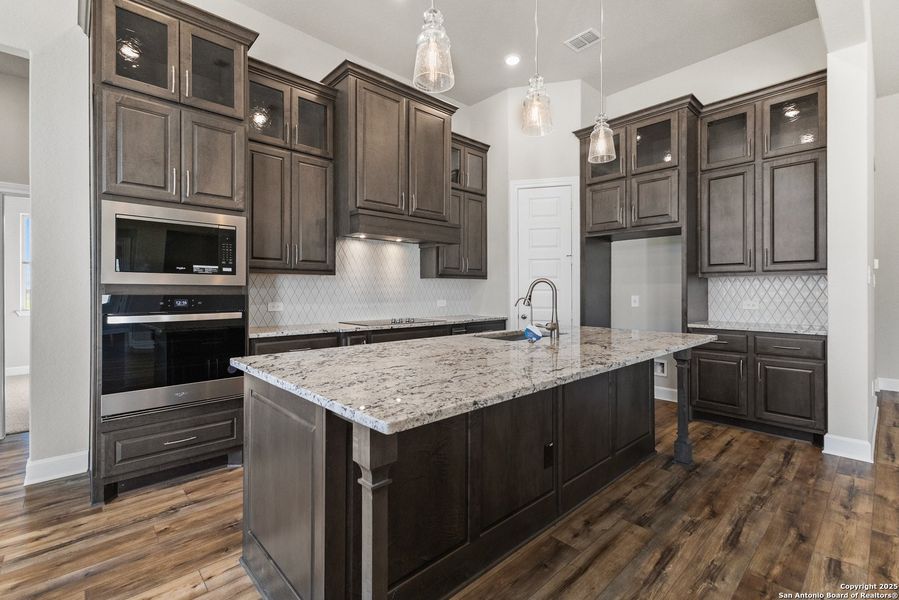 Furnished interior view inside a new home in Pradera Ridge, Floresville (Image 11). Furnished interior view inside a new home in Pradera Ridge, Floresville (Image 11).
