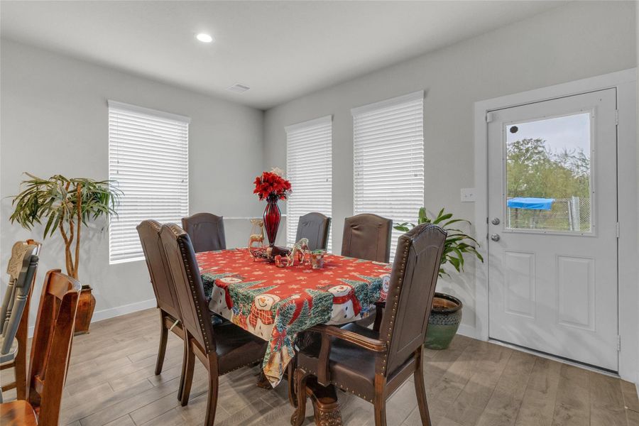 Furnished interior view inside a new home in Fairpark Village, Rosenberg (Image 14).