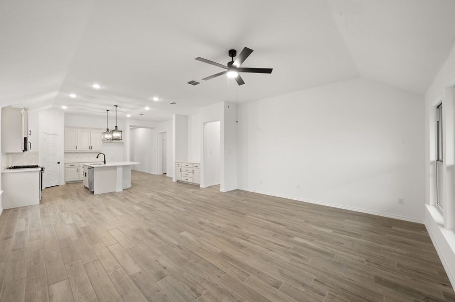 Spacious, unfurnished interior of a new home in Chisholm Hills, Cleburne (Image 16). Spacious, unfurnished interior of a new home in Chisholm Hills, Cleburne (Image 16).