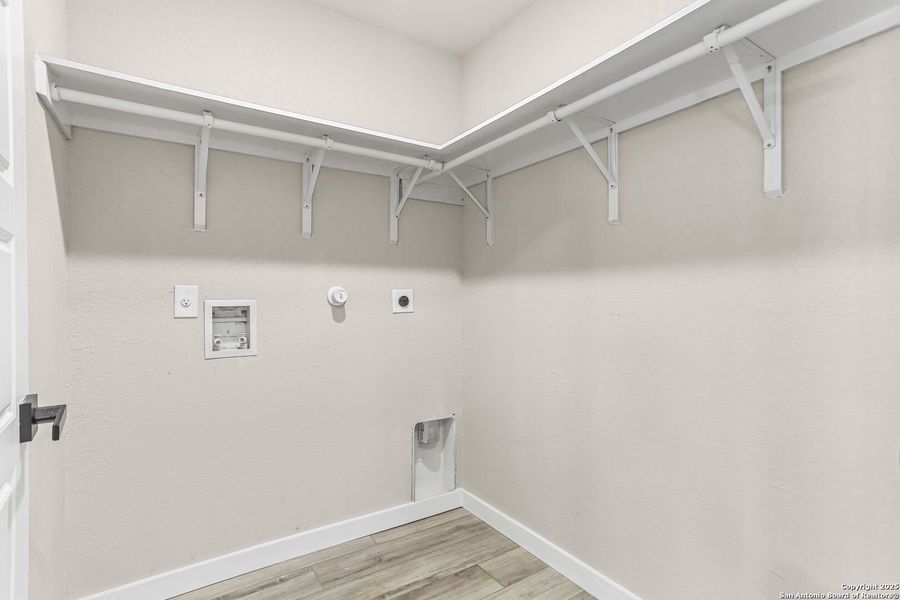 Spacious, unfurnished interior of a new home in , San Antonio (Image 20). Spacious, unfurnished interior of a new home in , San Antonio (Image 20).