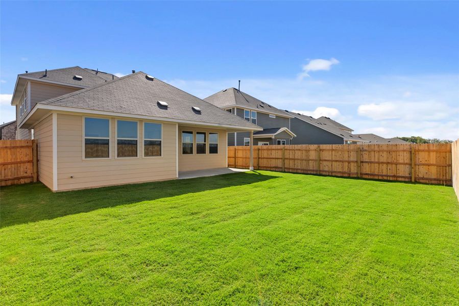 Representative images and renderings are for illustrative purposes. Actual structural options and design finished of home may vary.