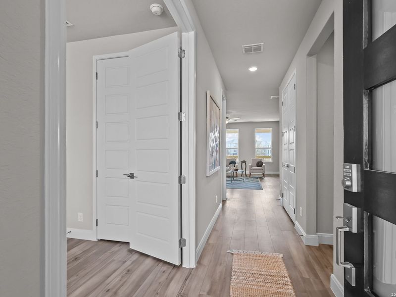 Image 38 of a home in Ladera.