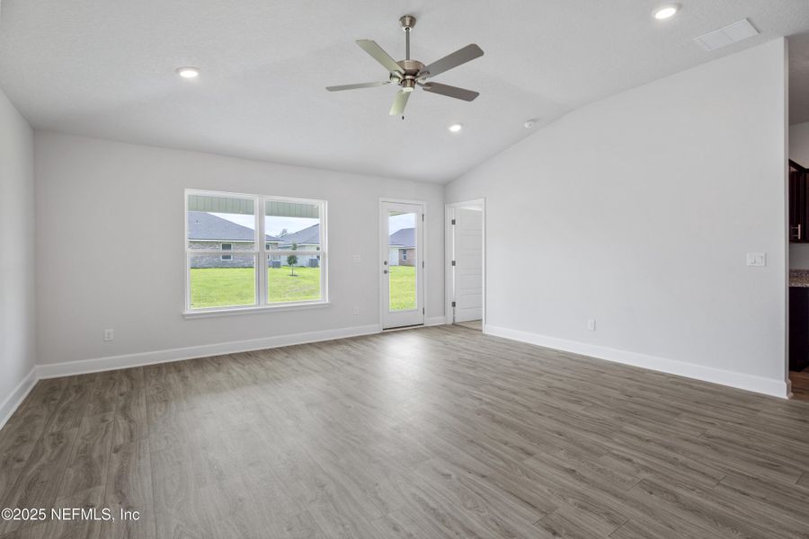 Spacious, unfurnished interior of a new home in Shadow Crest at Rolling Hills, Green Cove Springs (Image 18). Spacious, unfurnished interior of a new home in Shadow Crest at Rolling Hills, Green Cove Springs (Image 18).
