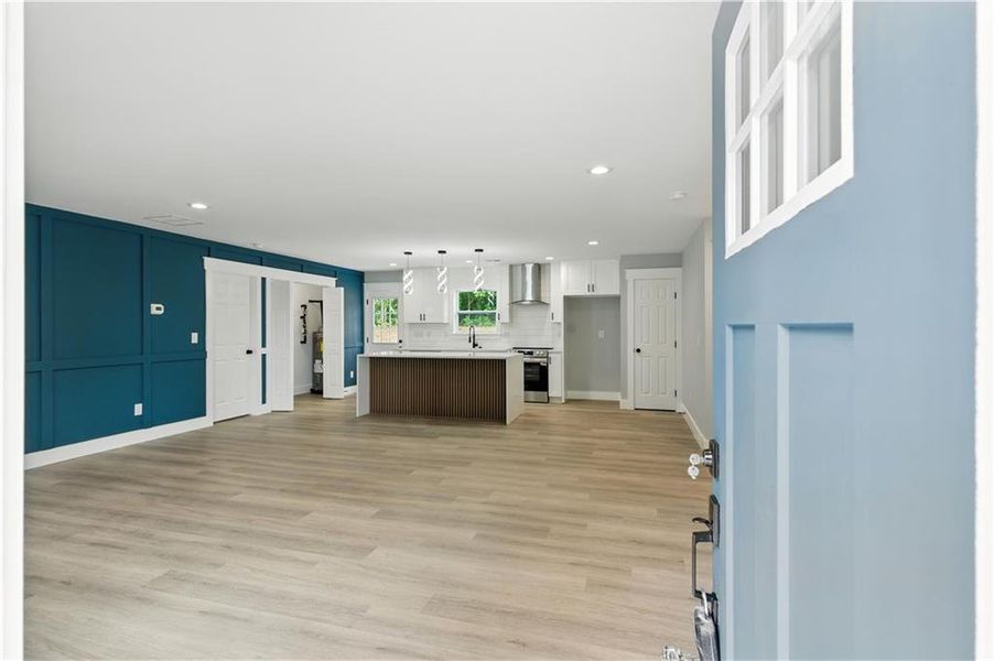 Furnished interior view inside a new home in , Dallas (Image 7).