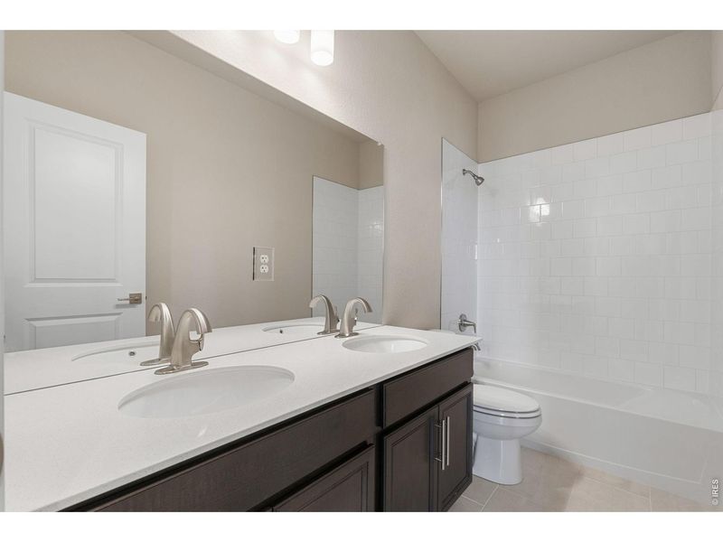 Image 41 of a home in Hidden Creek.