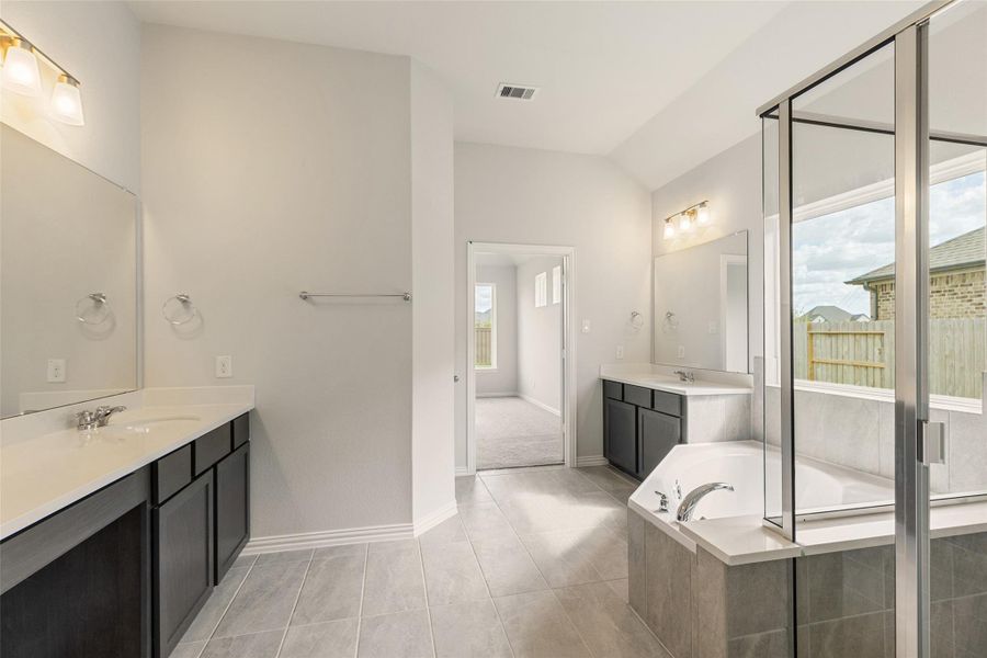 Furnished interior view inside a new home in Brookewater, Rosenberg (Image 9).
