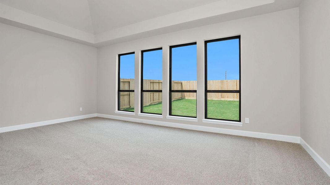 Spacious, unfurnished interior of a new home in Candela, Richmond (Image 11).