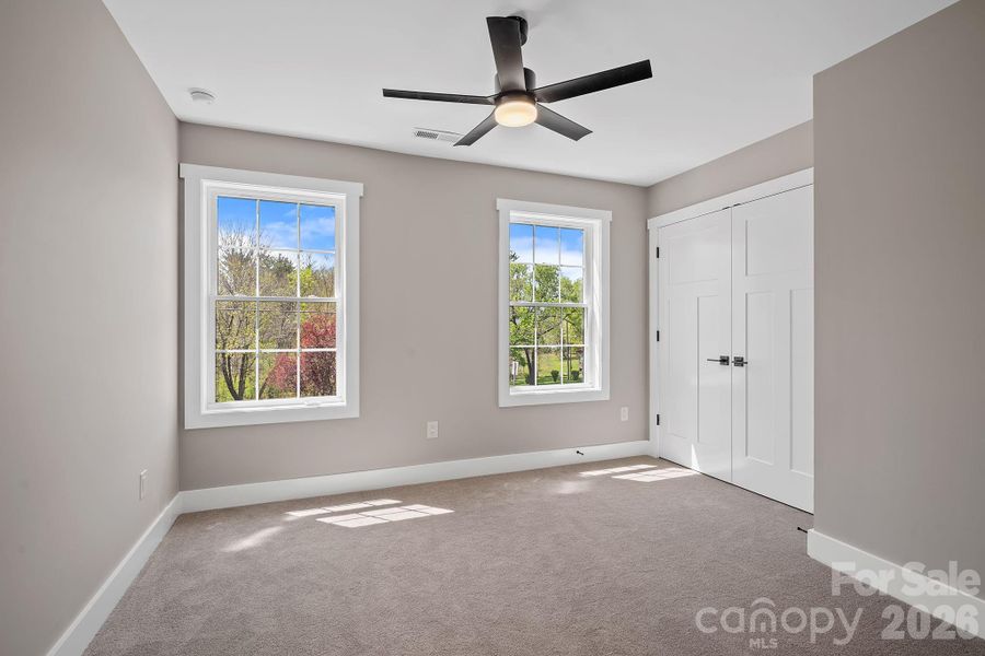 Spacious, unfurnished interior of a new home in , Asheville (Image 22).