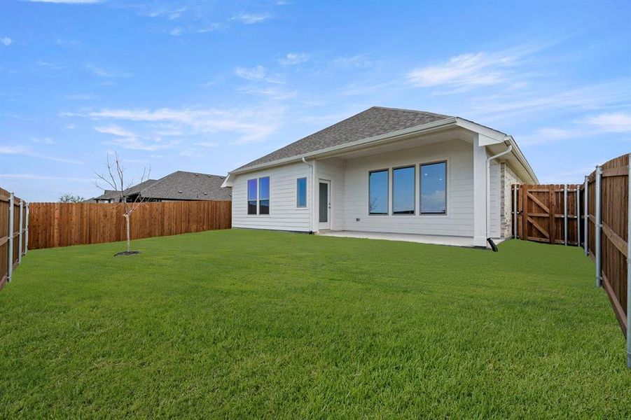 395-misty-meadow-lane-lavon-tx-exterior-backyard