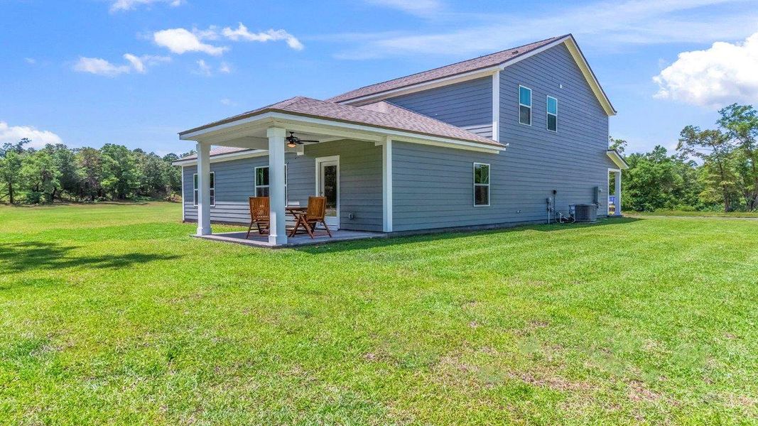 Representative exterior details of a home built from the The Embry by D.R. Horton in Greystone, Crawfordville (Image 3). Representative exterior details of a home built from the The Embry by D.R. Horton in Greystone, Crawfordville (Image 3).