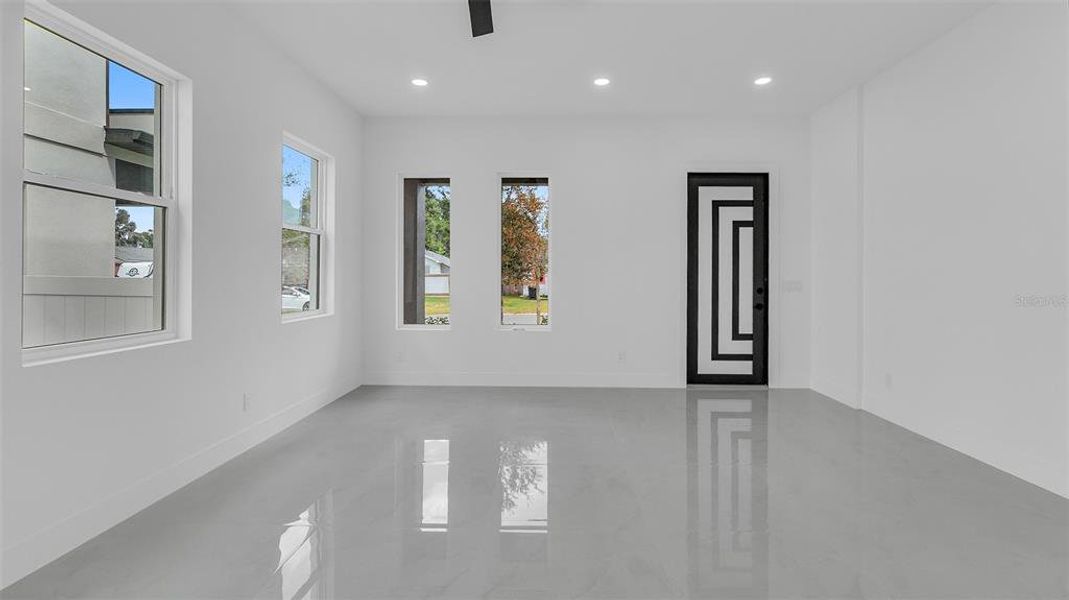 Spacious, unfurnished interior of a new home in , St. Petersburg (Image 23). Spacious, unfurnished interior of a new home in , St. Petersburg (Image 23).