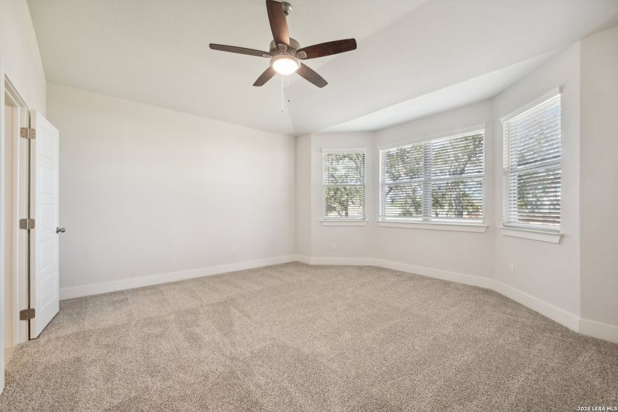 Spacious, unfurnished interior of a new home in , San Antonio (Image 21).