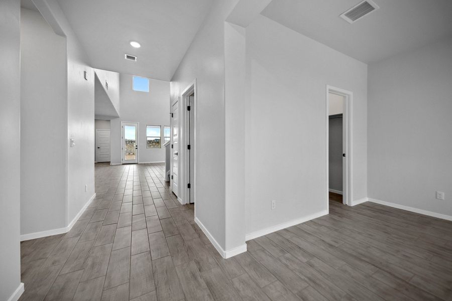 Representative unfurnished interior of a home built from the Capitan by Hakes Brothers in Summer Sky North, El Paso (Image 7).