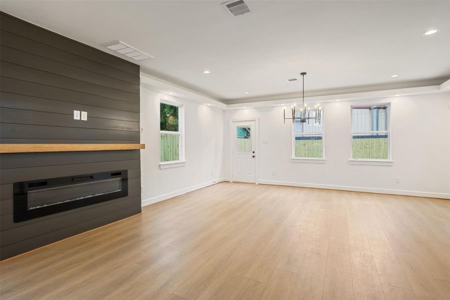 Spacious, unfurnished interior of a new home in , Houston (Image 23).