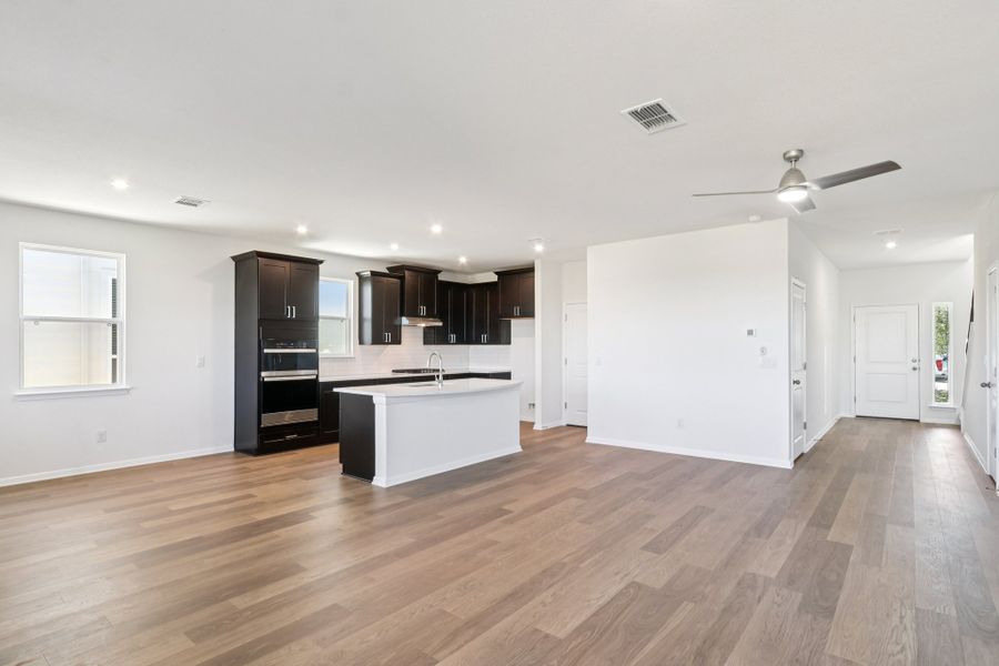 Image 36 of a home in Porter Country.