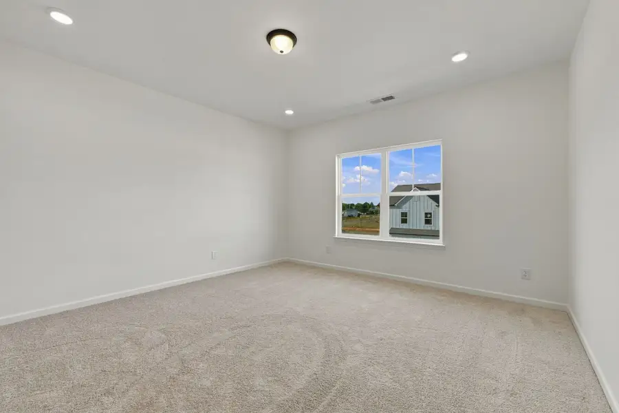 Spacious, unfurnished interior of a new home in Wilson Meadows, Clarksville (Image 11).