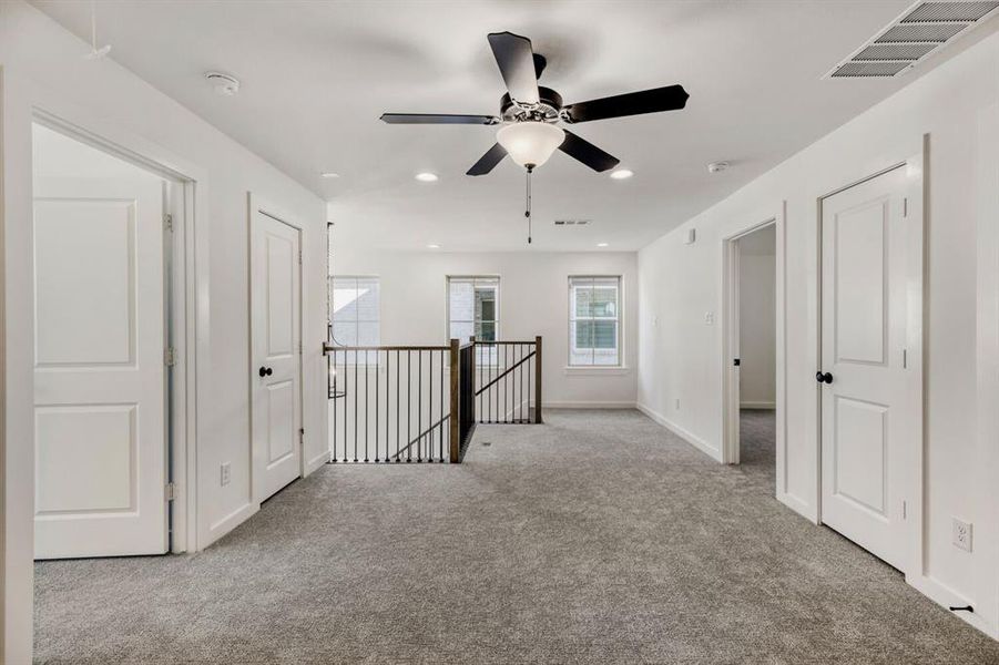Spacious, unfurnished interior of a new home in Castle Hills Northpointe - Townhomes, Lewisville (Image 20).
