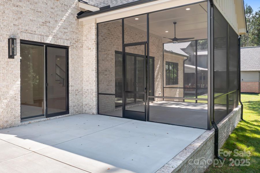 Image 46 of a home in .