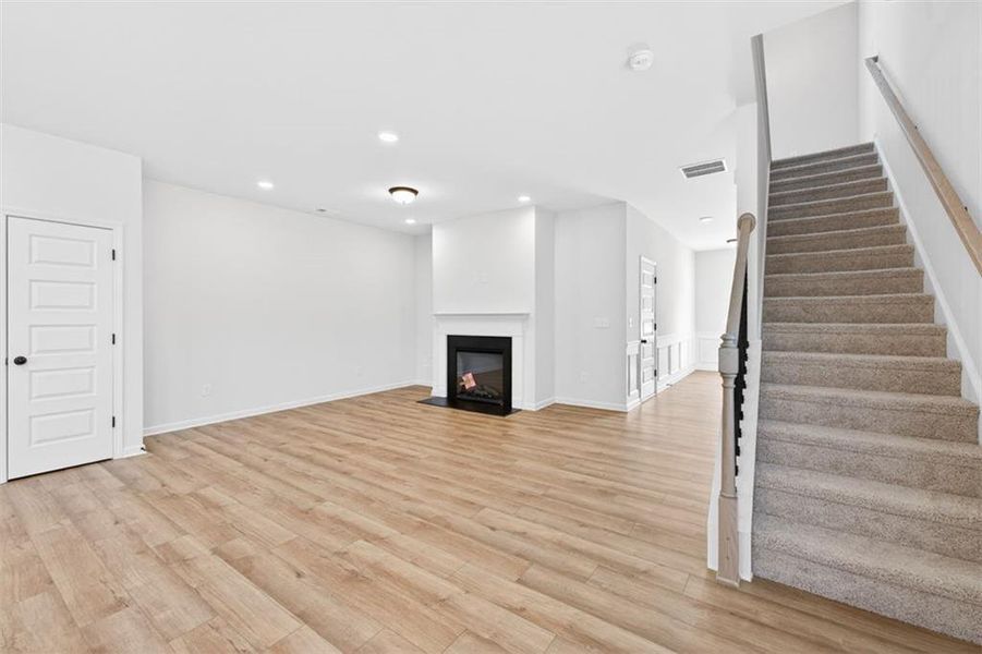 Spacious, unfurnished interior of a new home in Fuller Station, Loganville (Image 22).