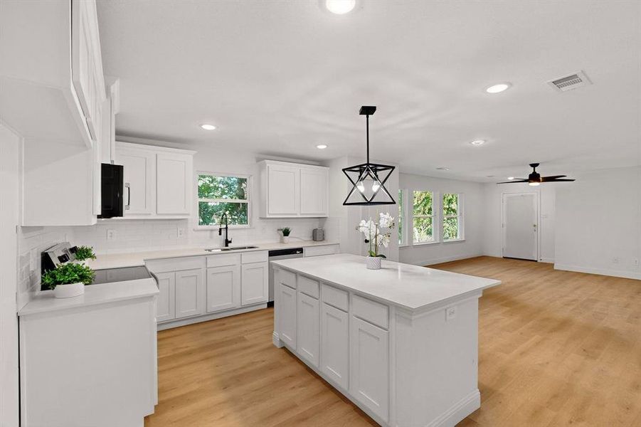 Furnished interior view inside a new home in , Dallas (Image 13).