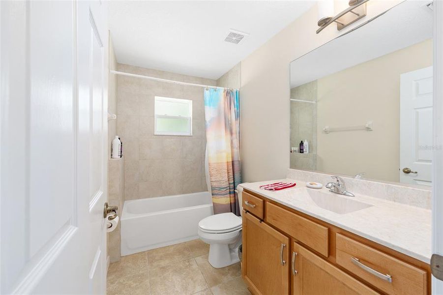 Furnished interior view inside a new home in Rainbow Springs, Dunnellon (Image 9).