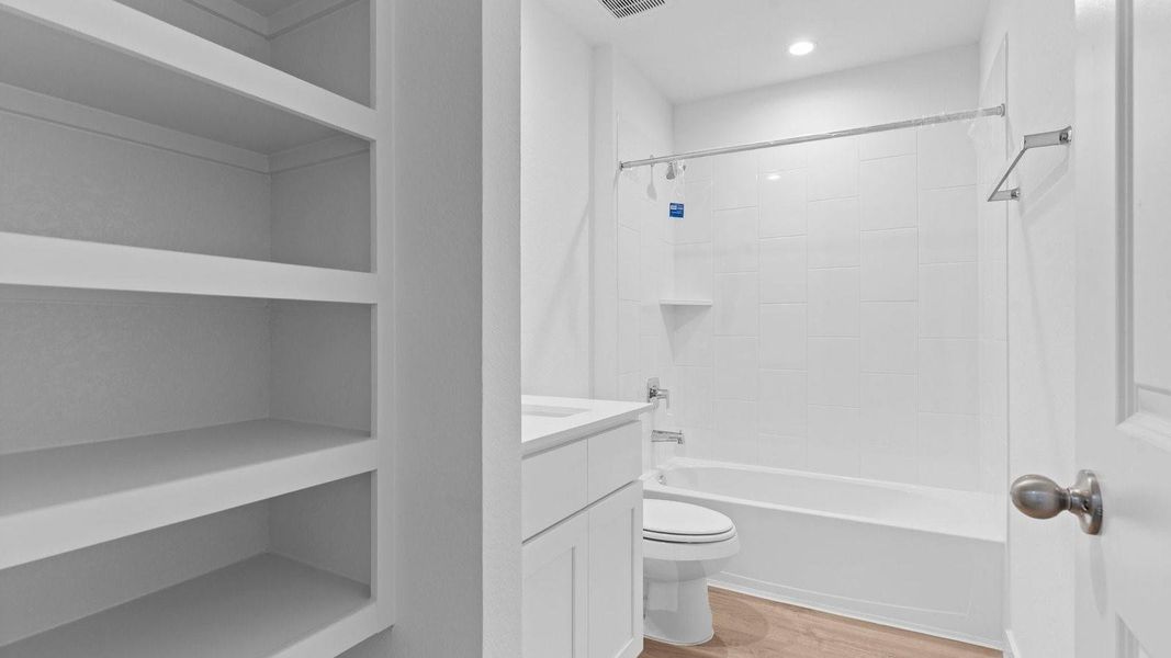 *Images and 3D tour are for illustration only and options may vary from home as built. *Images and 3D tour are for illustration only and options may vary from home as built.