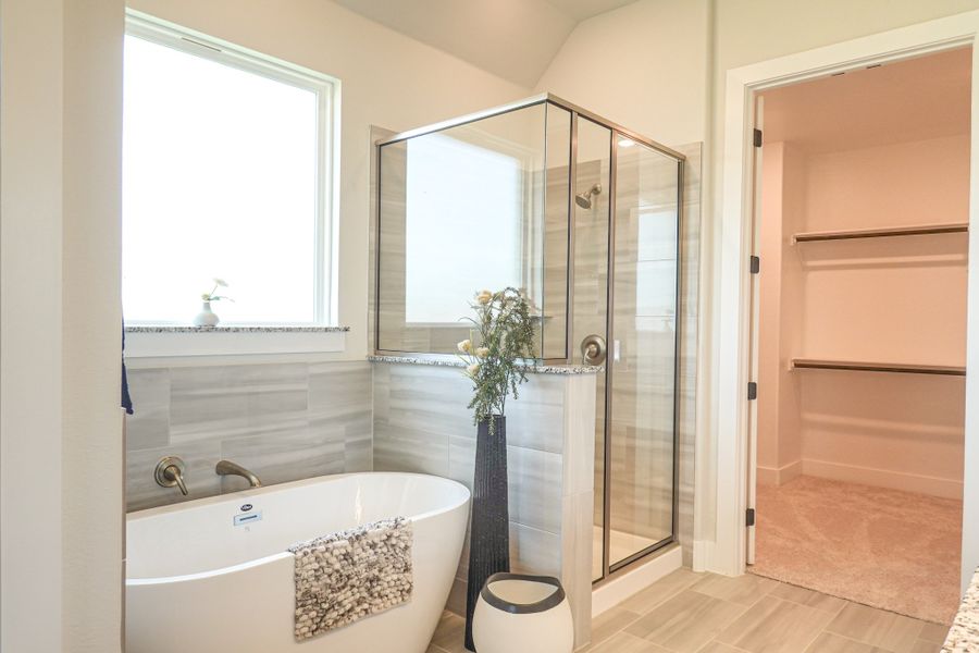 Representative furnished interior of a home built from the The Aleutian by Lillian Custom Homes in Polo Ridge, Heath (Image 12).