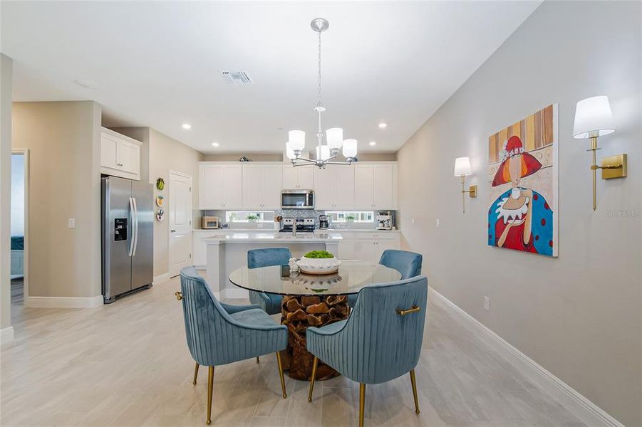 Furnished interior view inside a new home in , Orlando (Image 13).