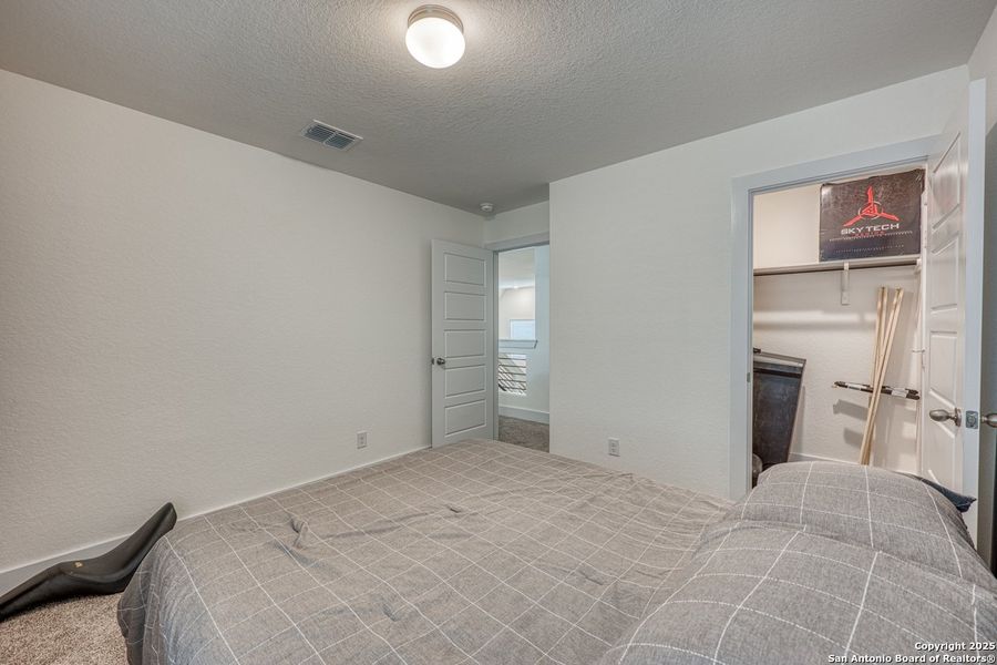 Spacious, unfurnished interior of a new home in Hunters Ranch, San Antonio (Image 24). Spacious, unfurnished interior of a new home in Hunters Ranch, San Antonio (Image 24).