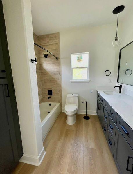 En Suite bathroom