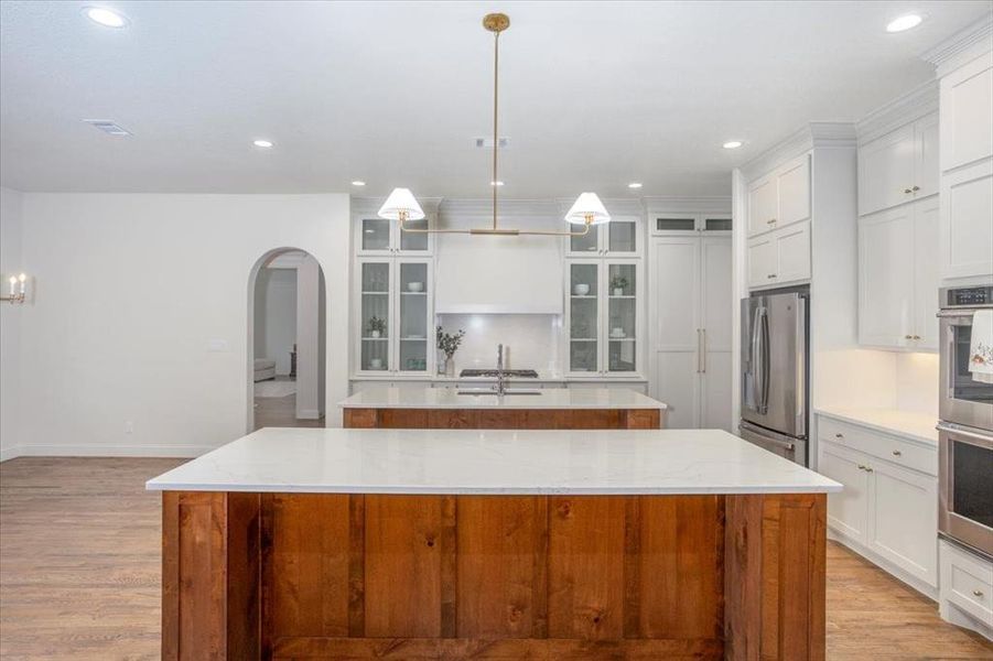 Furnished interior view inside a new home in Bella Crossing, Fort Worth (Image 7).