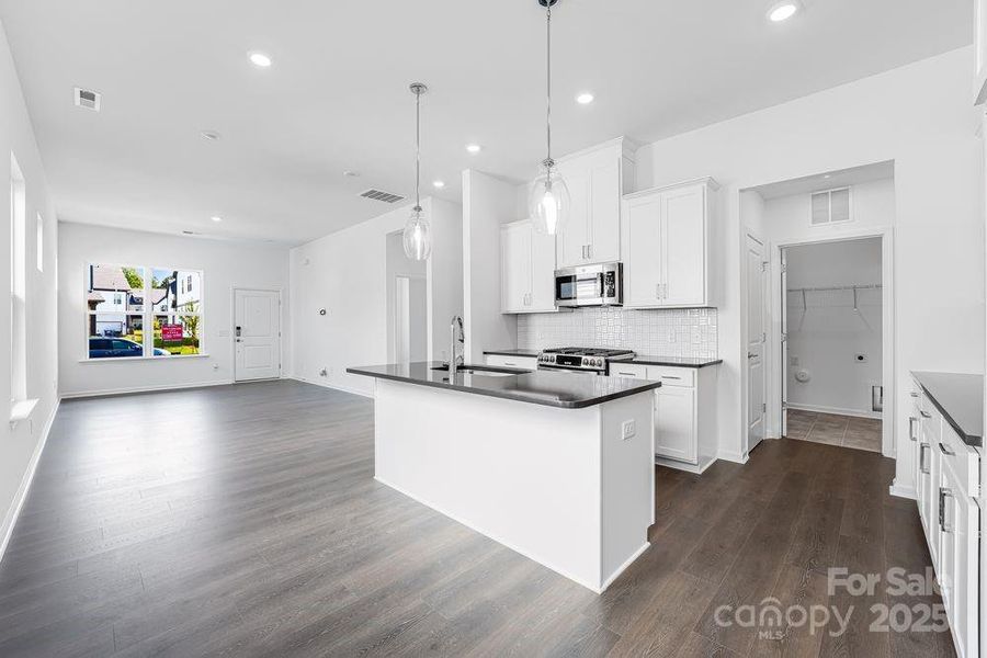 3128 Beacon Heights Road ~ Ready Now 3128 Beacon Heights Road ~ Ready Now