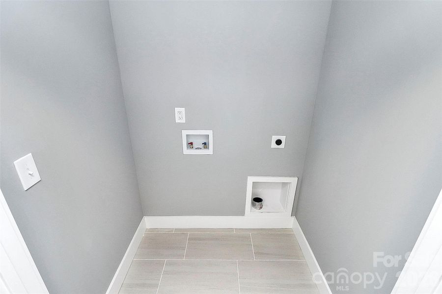 Spacious, unfurnished interior of a new home in , Rock Hill (Image 36). Spacious, unfurnished interior of a new home in , Rock Hill (Image 36).