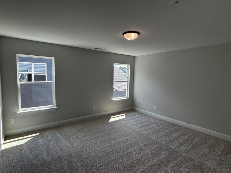 Spacious, unfurnished interior of a new home in Waterford Commons, Rock Hill (Image 16).