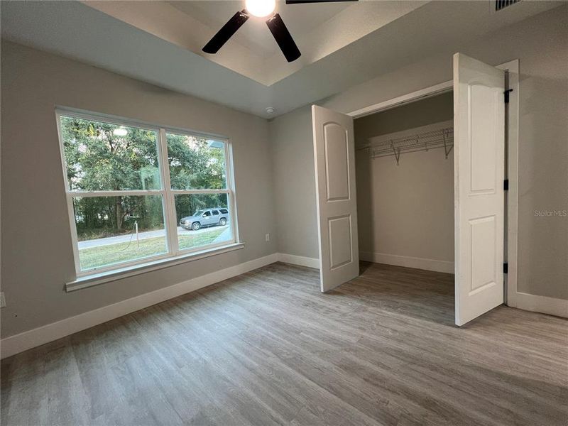 Spacious, unfurnished interior of a new home in , Summerfield (Image 9).