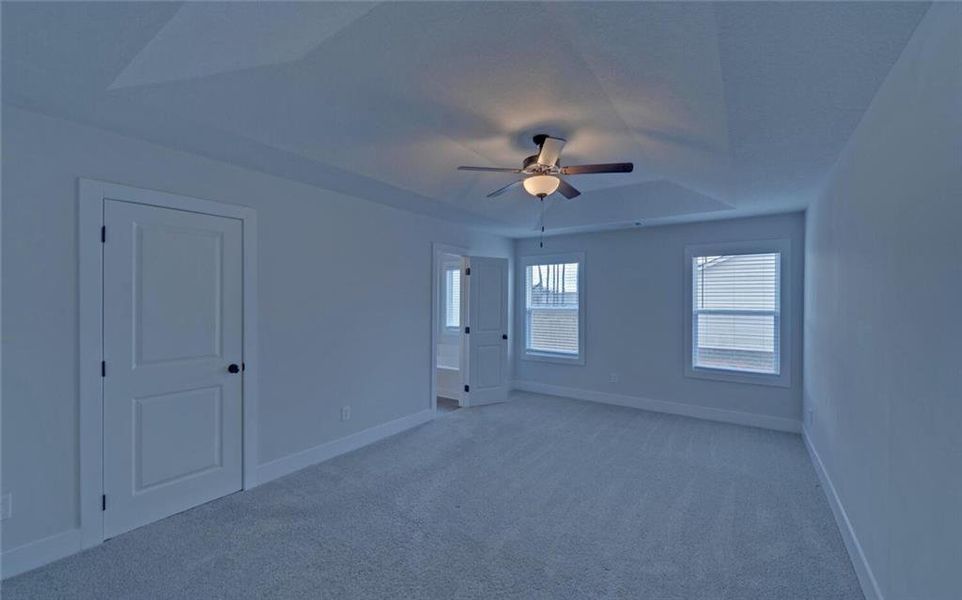 Spacious, unfurnished interior of a new home in , Hartwell (Image 35).