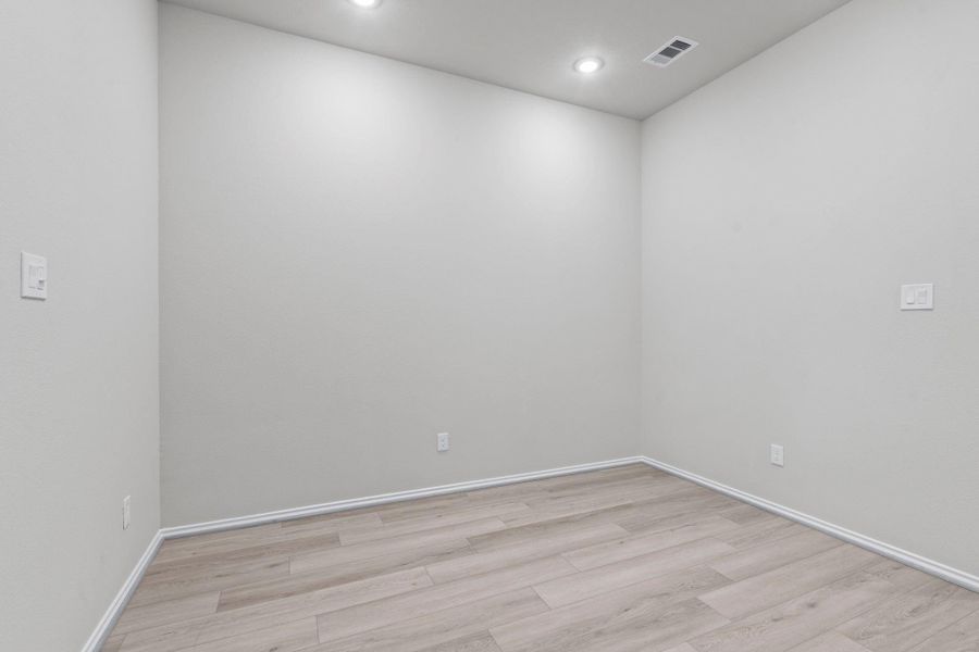 Spacious, unfurnished interior of a new home in , Spring (Image 21). Spacious, unfurnished interior of a new home in , Spring (Image 21).