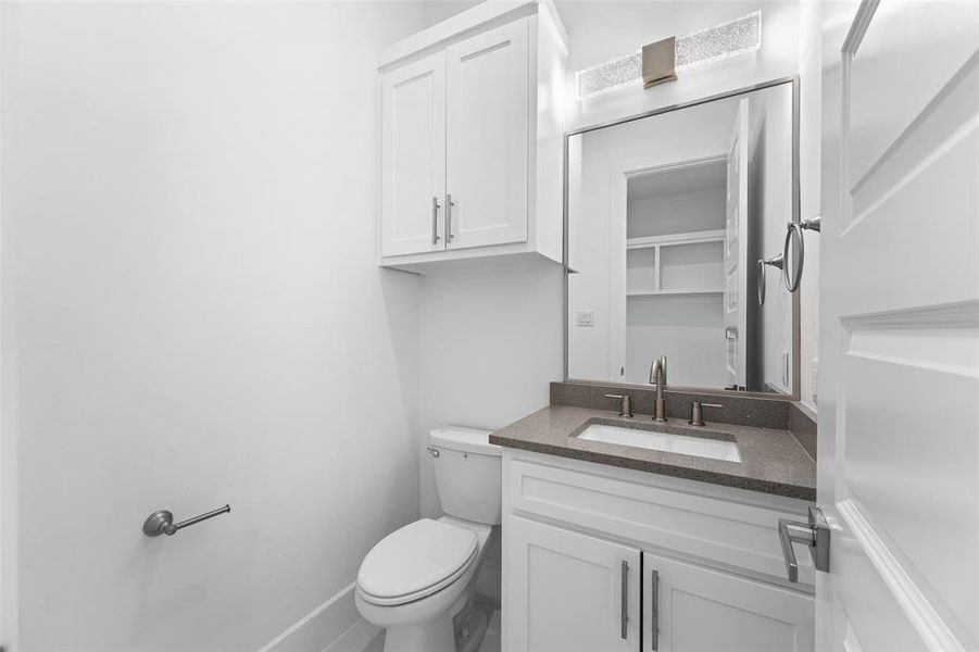 Furnished interior view inside a new home in , Dallas (Image 15).