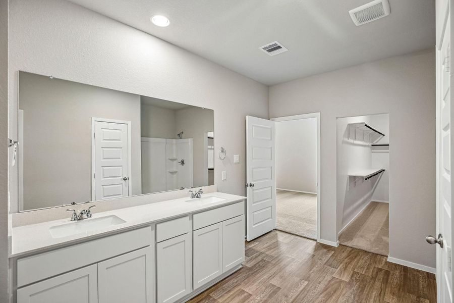 Furnished interior view inside a new home in Sorella, Tomball (Image 9).